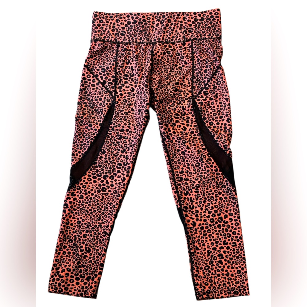 Coral & Black Leopard Print Leggings. Sz. L by “Cut The Frills”. NWOT